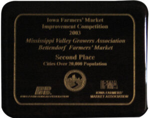Iowa-farmers-market-second-place-award